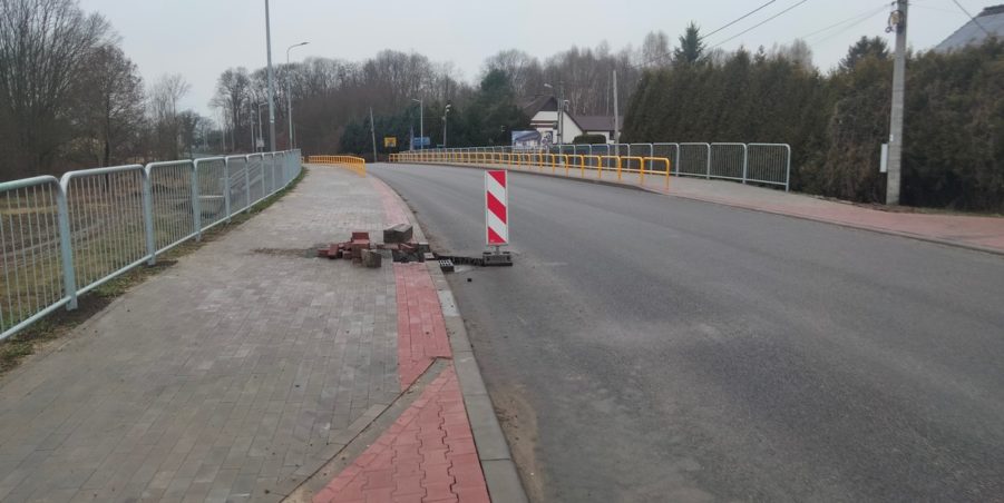 2025 03 14 km 246+400 ul. Wiejska strona lewa