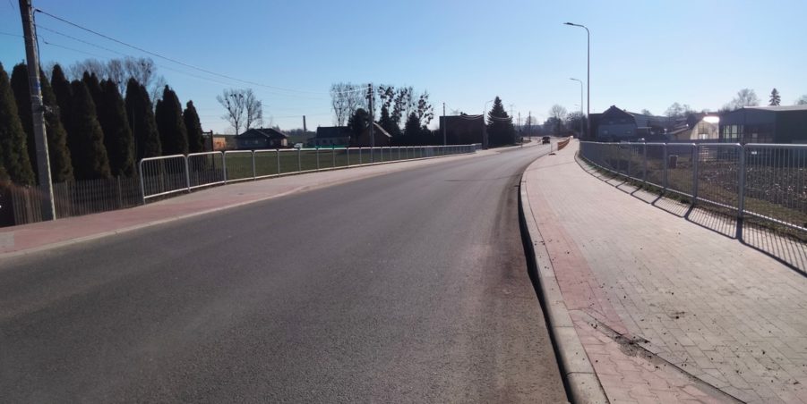 2025 03 20 km 246+400 ul. Wiejska strona prawa