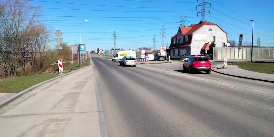 2025 03 20 km 255+900 rondo Wieszowa strona lewa