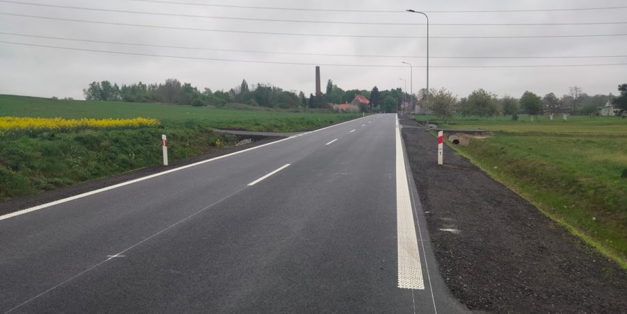2025 04 25 km 247+200 pola strona prawa