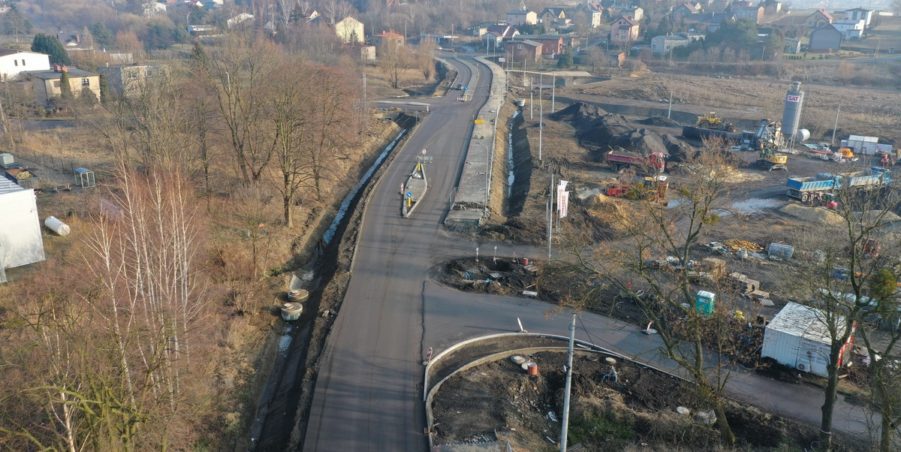 38. 253+100 Wieszowa ul Robotnicza zaplecze budowy