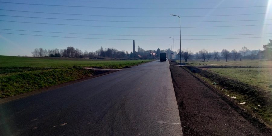 2025 04 04 km 247+200 pola strona prawa