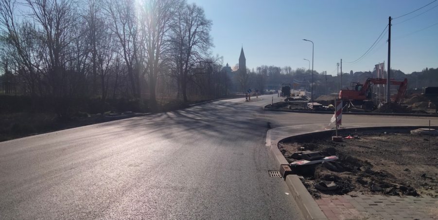 2025 04 04 km 252+950 ul. Robotnicza strona prawa
