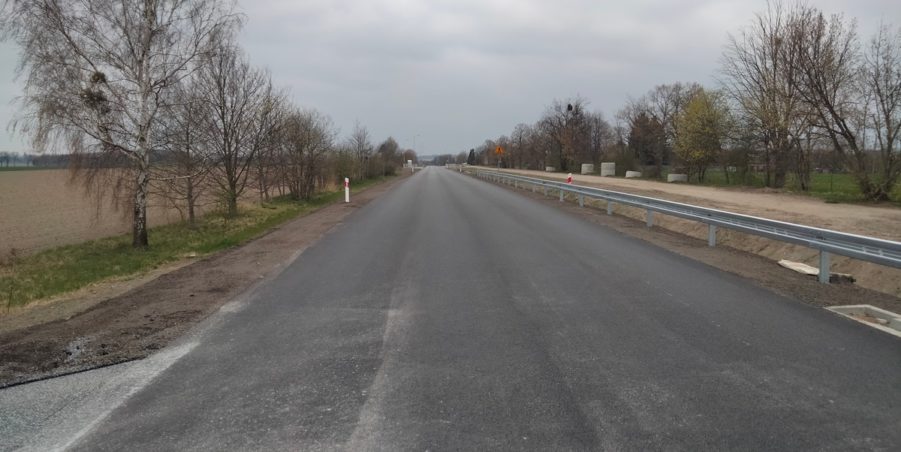 2025 04 11 km 251+200 ul. Konary przystanek