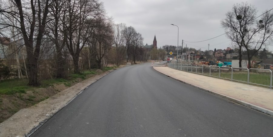 2025 04 11 km 252+950 ul. Robotnicza strona prawa