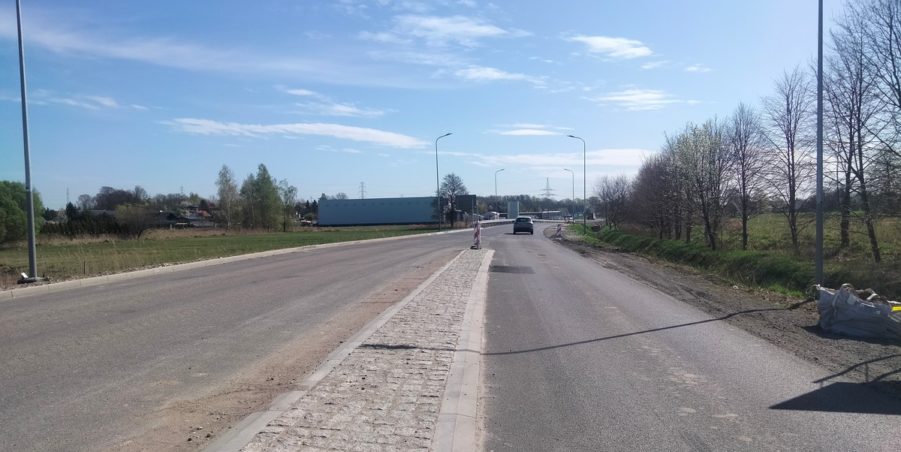 2025 04 17 km 244+600 skrzyżowanie z ul. Gliwicką strona prawa