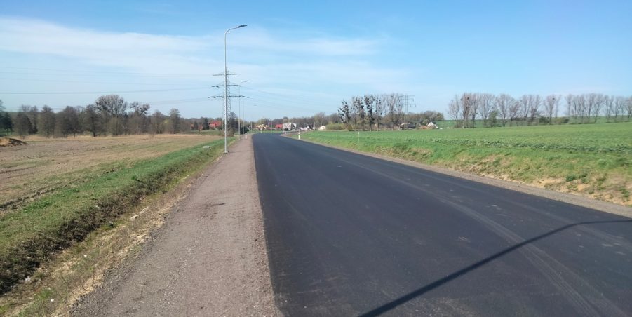 2025 04 17 km 247+200 pola strona lewa