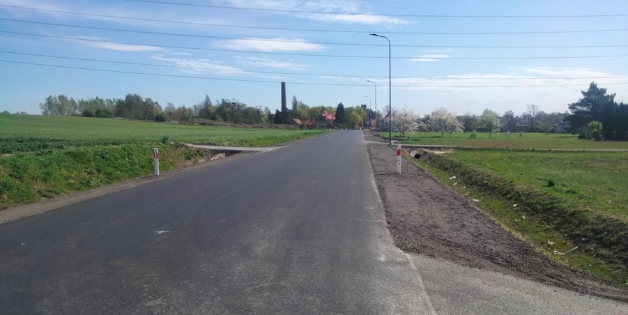 2025 04 17 km 247+200 pola strona prawa