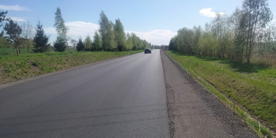 2025 04 17 km 252+500 pola strona prawa
