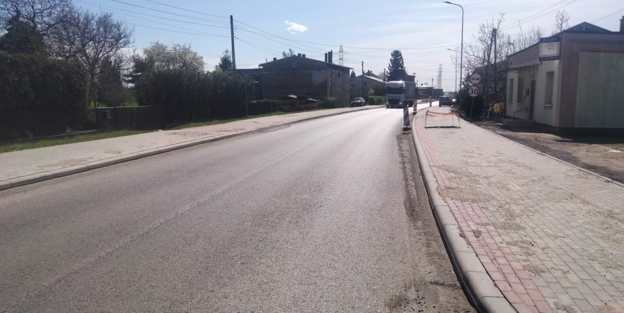 2025 04 17 km 255+100 przy A1 strona prawa