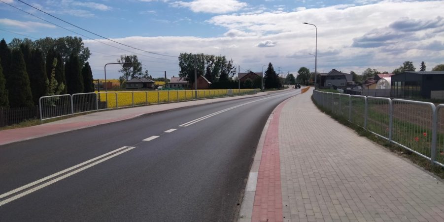 2025 05 09 km 246+400 ul. Wiejska strona prawa