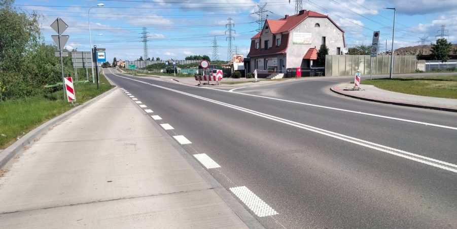 2025 05 09 km 255+900 rondo Wieszowa strona lewa