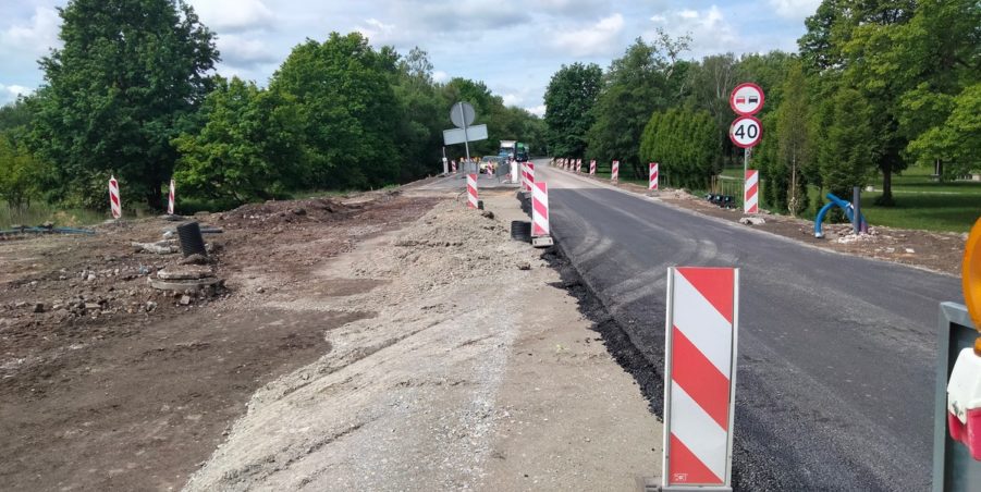 2025 05 23 km 244+150 skrzyżowanie z ul. Powstańców Śląskich strona lewa