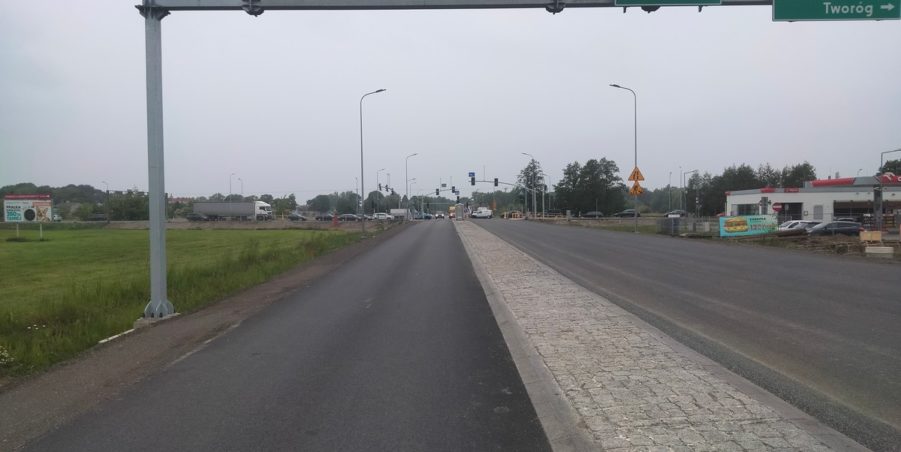 2025 05 30 km 244+600 skrzyżowanie z ul. Gliwicką strona lewa
