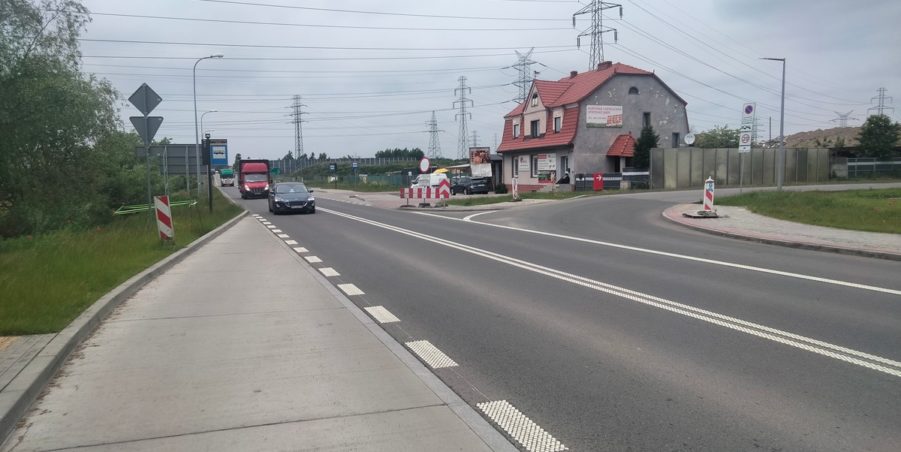 2025 05 30 km 255+900 rondo Wieszowa strona lewa