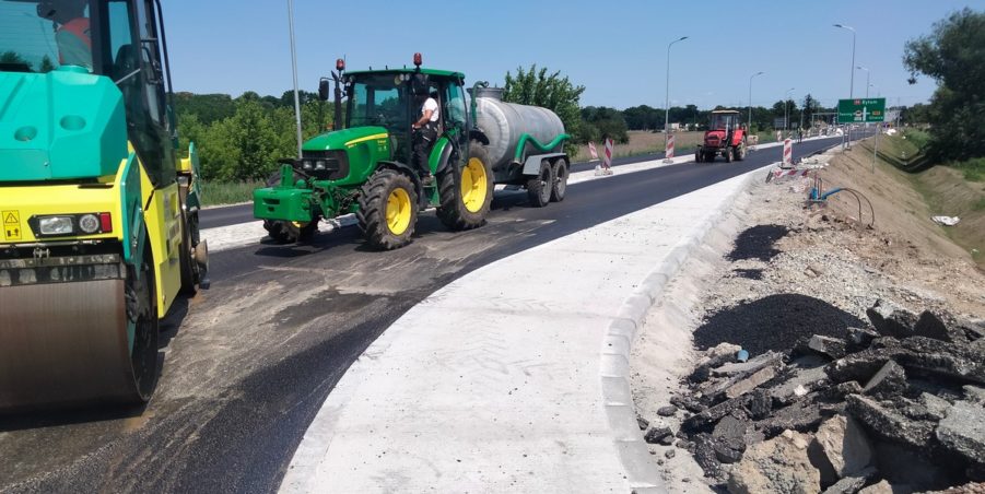 2025 06 12 km 244+150 skrzyżowanie z ul. Powstańców Śląskich strona prawa