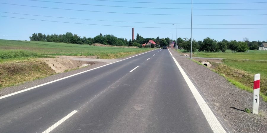 2025 06 12 km 247+200 pola strona prawa