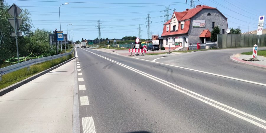 2025 06 12 km 255+900 rondo Wieszowa strona lewa