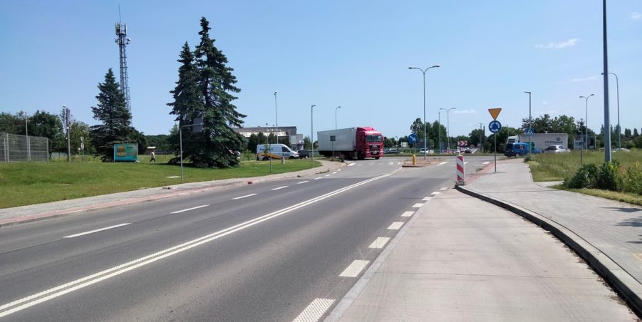 2025 06 12 km 255+900 rondo Wieszowa strona prawa