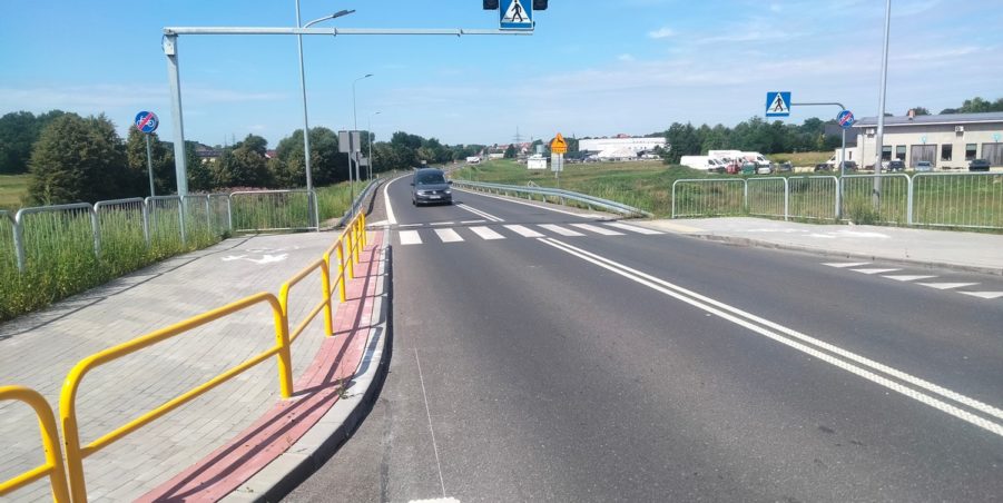 2025 08 08 km 245+600 droga wzdłuż rzeki Drama strona lewa