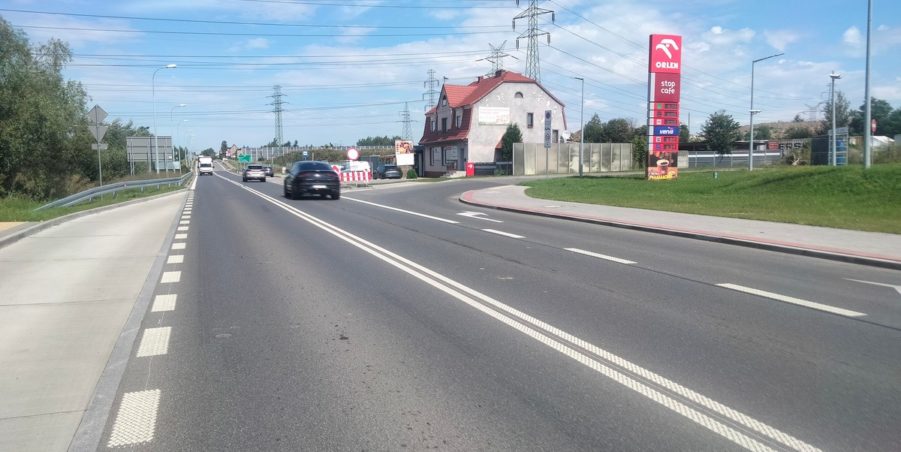 2025 08 08 km 255+900 rondo Wieszowa strona lewa