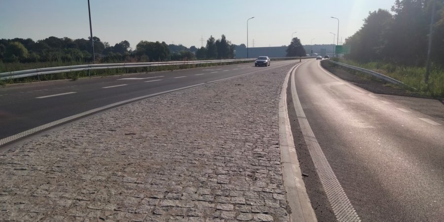 2025 08 14 km 244+600 skrzyżowanie z ul. Gliwicką strona prawa