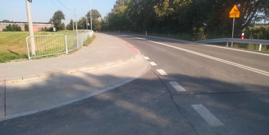 2025 08 14 km 252+950 ul. Robotnicza strona lewa