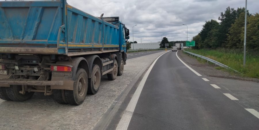 2025 08 18 km 244+600 skrzyżowanie z ul. Gliwicką strona prawa