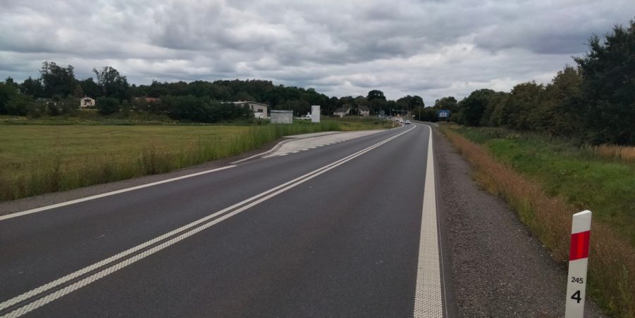2025 08 18 km 245+300 droga wzdłuż rzeki Drama