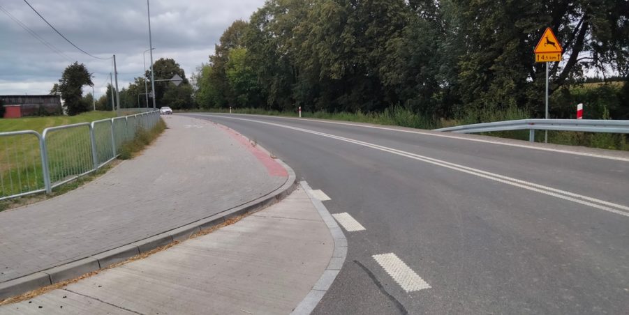 2025 08 18 km 252+950 ul. Robotnicza strona lewa