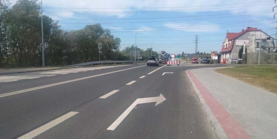 2025 08 29 km 255+900 rondo Wieszowa strona lewa