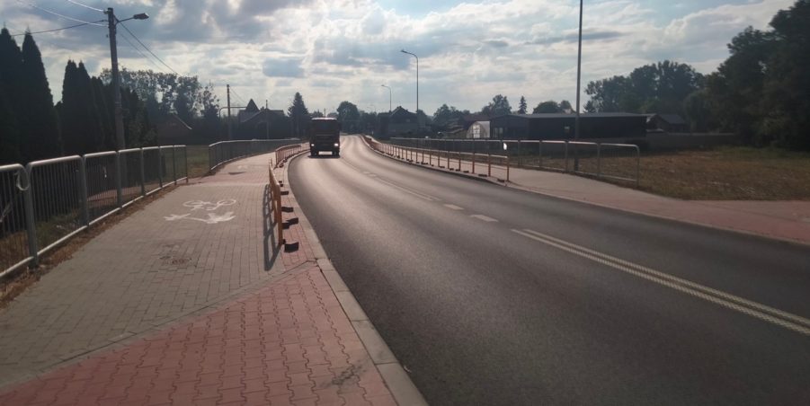 2025 09 02 km 246+400 ul. Wiejska strona prawa