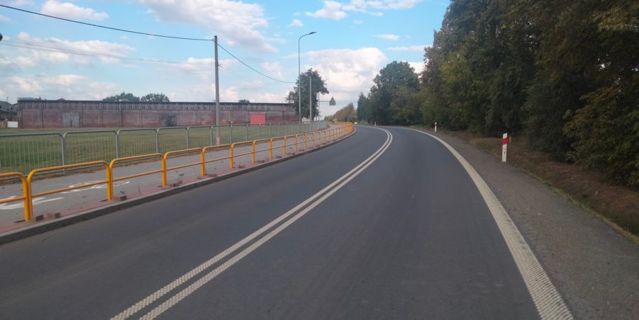 2025 09 02 km 252+950 ul. Robotnicza strona lewa