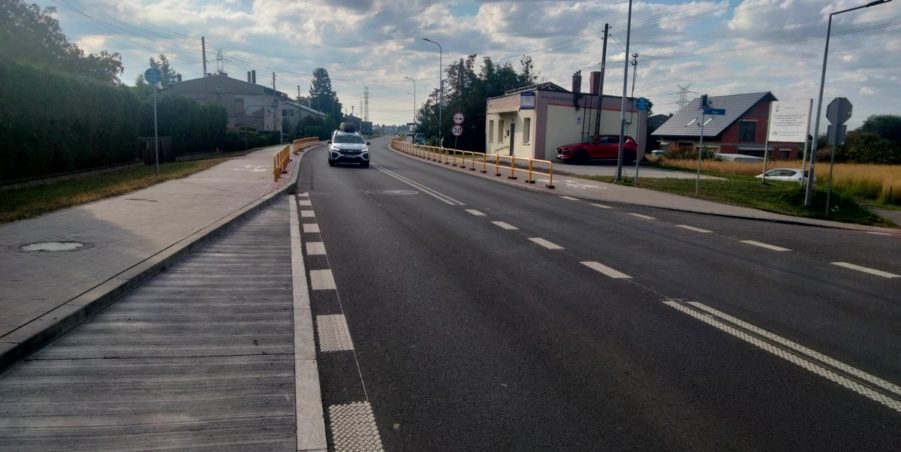 2025 09 02 km 255+100 przy A1 strona prawa