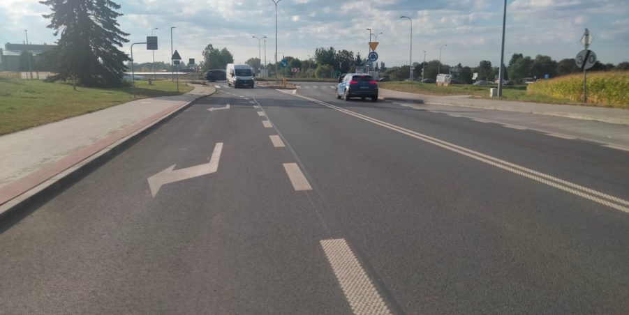 2025 09 02 km 255+900 rondo Wieszowa strona prawa
