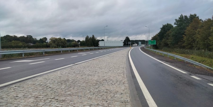 2025 09 17 km 244+600 skrzyżowanie z ul. Gliwicką strona prawa