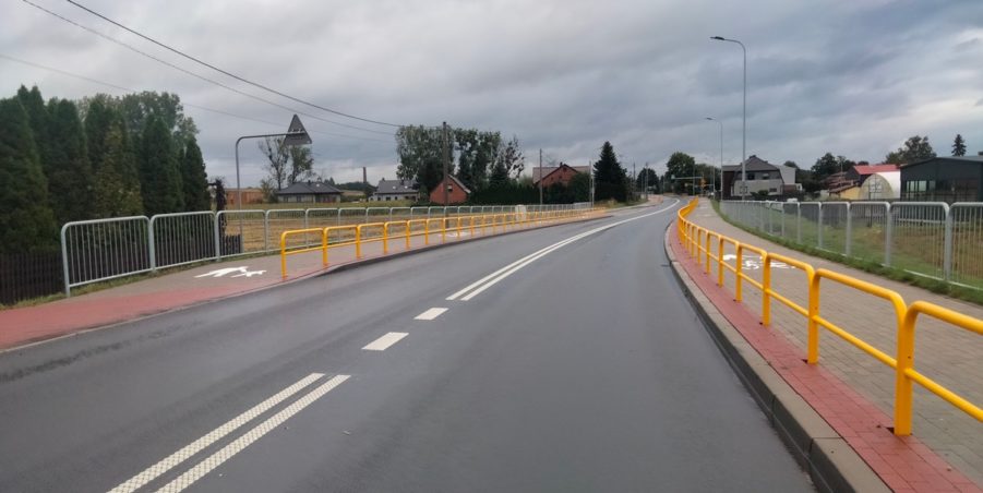 2025 09 17 km 246+400 ul. Wiejska strona prawa