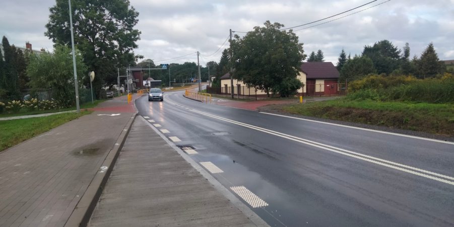 2025 09 17 km 246+550 ul. Wiejska strona lewa