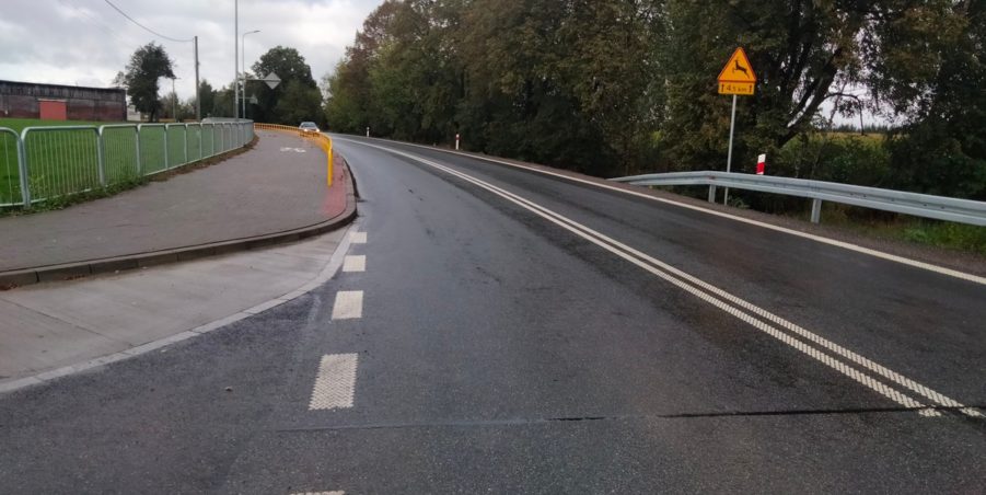 2025 09 17 km 252+950 ul. Robotnicza strona lewa