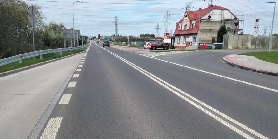 2025 09 26 km 255+900 rondo Wieszowa strona lewa