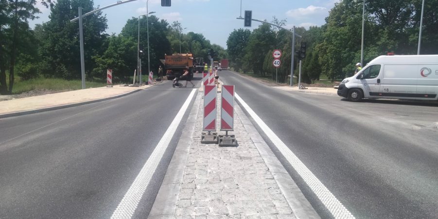 2025 06 18 km 244+150 skrzyżowanie z ul. Powstańców Śląskich strona lewa
