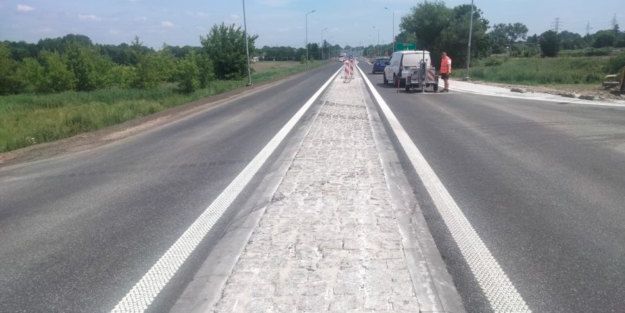 2025 06 18 km 244+150 skrzyżowanie z ul. Powstańców Śląskich strona prawa