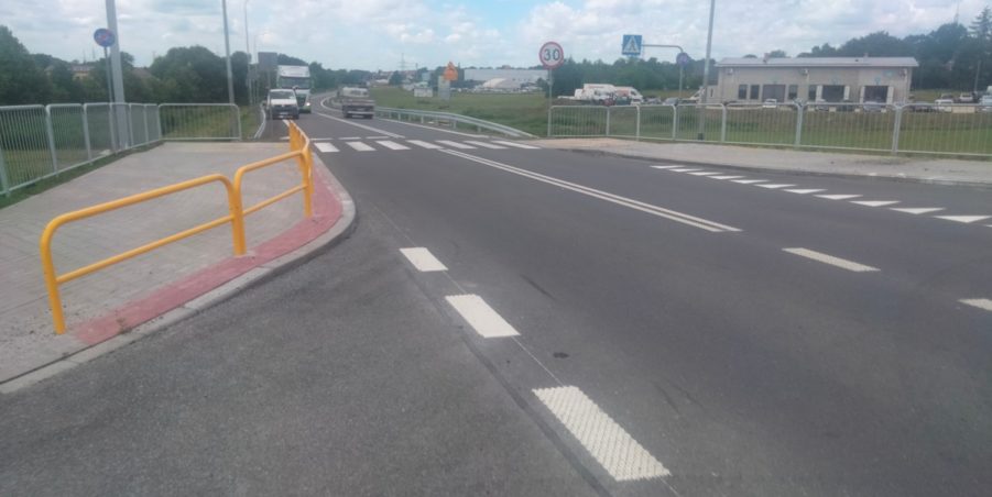 2025 06 25 km 245+600 droga wzdłuż rzeki Drama strona lewa