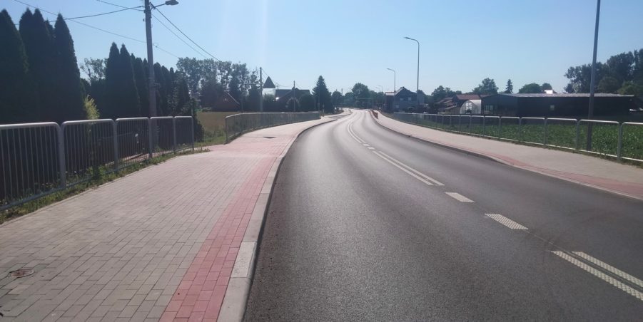 2025 07 03 km 246+400 ul. Wiejska strona prawa