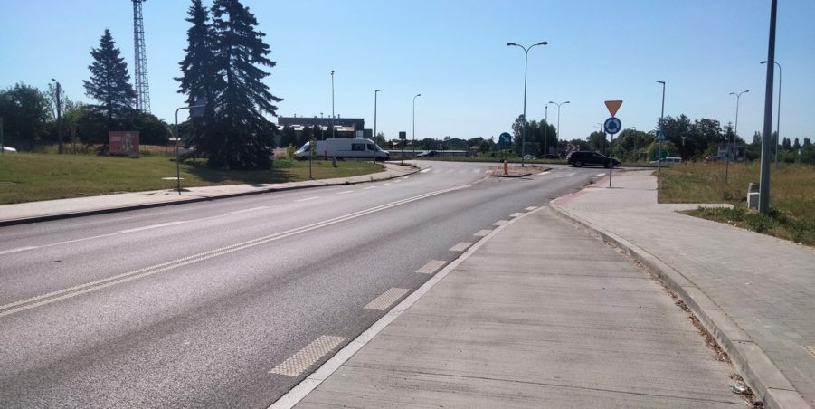 2025 07 03 km 255+900 rondo Wieszowa strona prawa