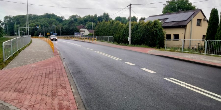 2025 07 10 km 246+400 ul. Wiejska strona lewa