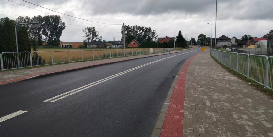2025 07 10 km 246+400 ul. Wiejska strona prawa