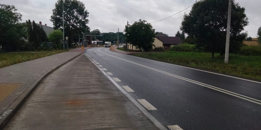 2025 07 10 km 246+550 ul. Wiejska strona lewa