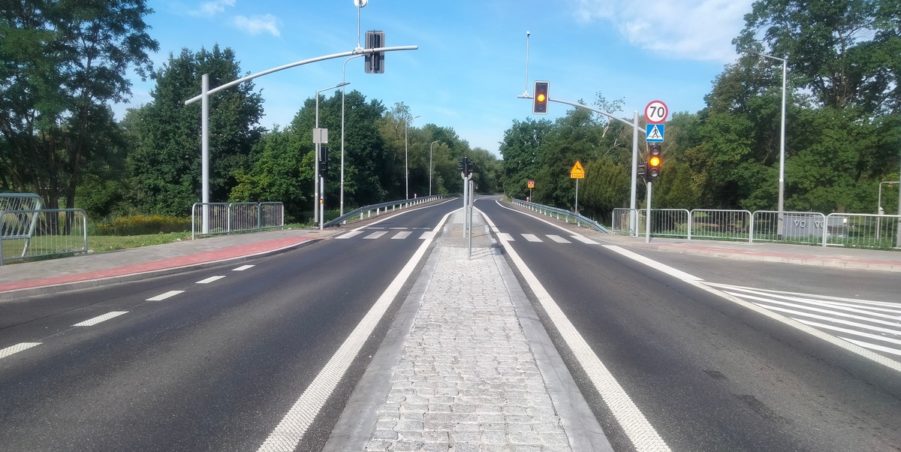 2025 07 24 km 244+150 skrzyżowanie z ul. Powstańców Śląskich strona lewa