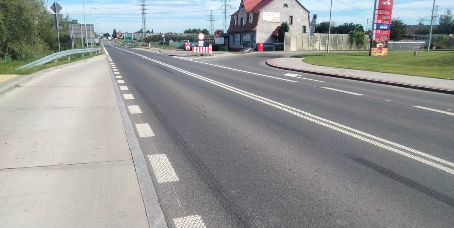 2025 07 24 km 255+900 rondo Wieszowa strona lewa